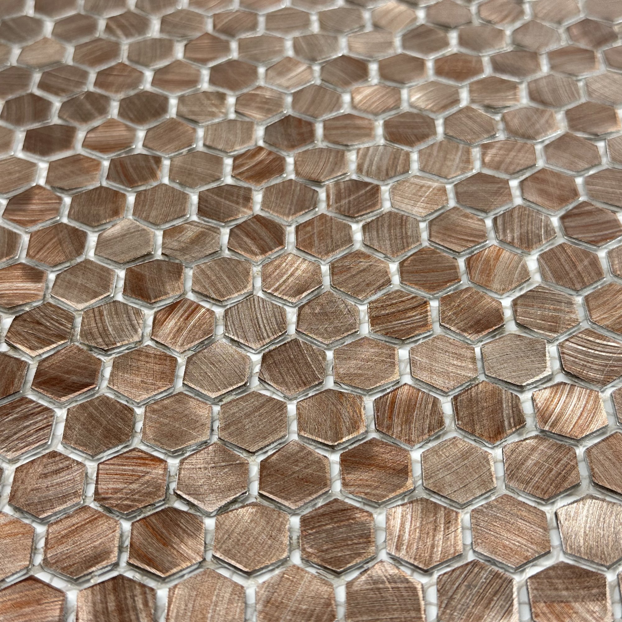 Металлическая Marble Mosaic Мозаика Aluminium Hexagon Rose Gold 30х30 в интерьере