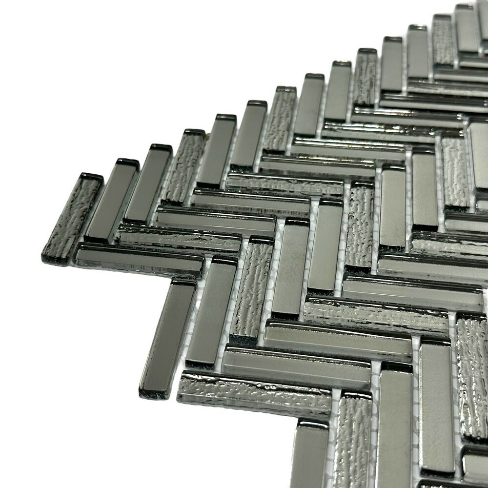 Керамическая Marble Mosaic Glass Мозаика Chevron Silver 30х30 в интерьере