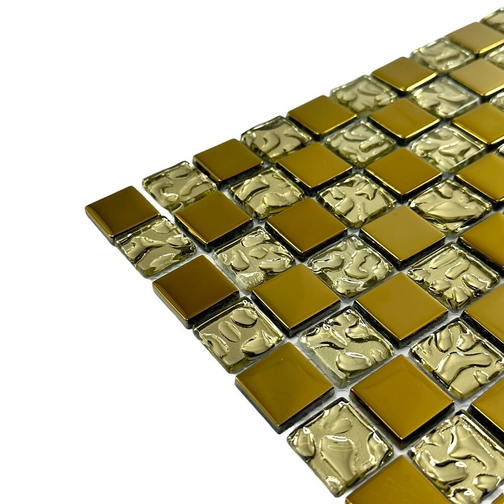 Керамическая Marble Mosaic Glass Мозаика Chic Gold 30х30 в интерьере