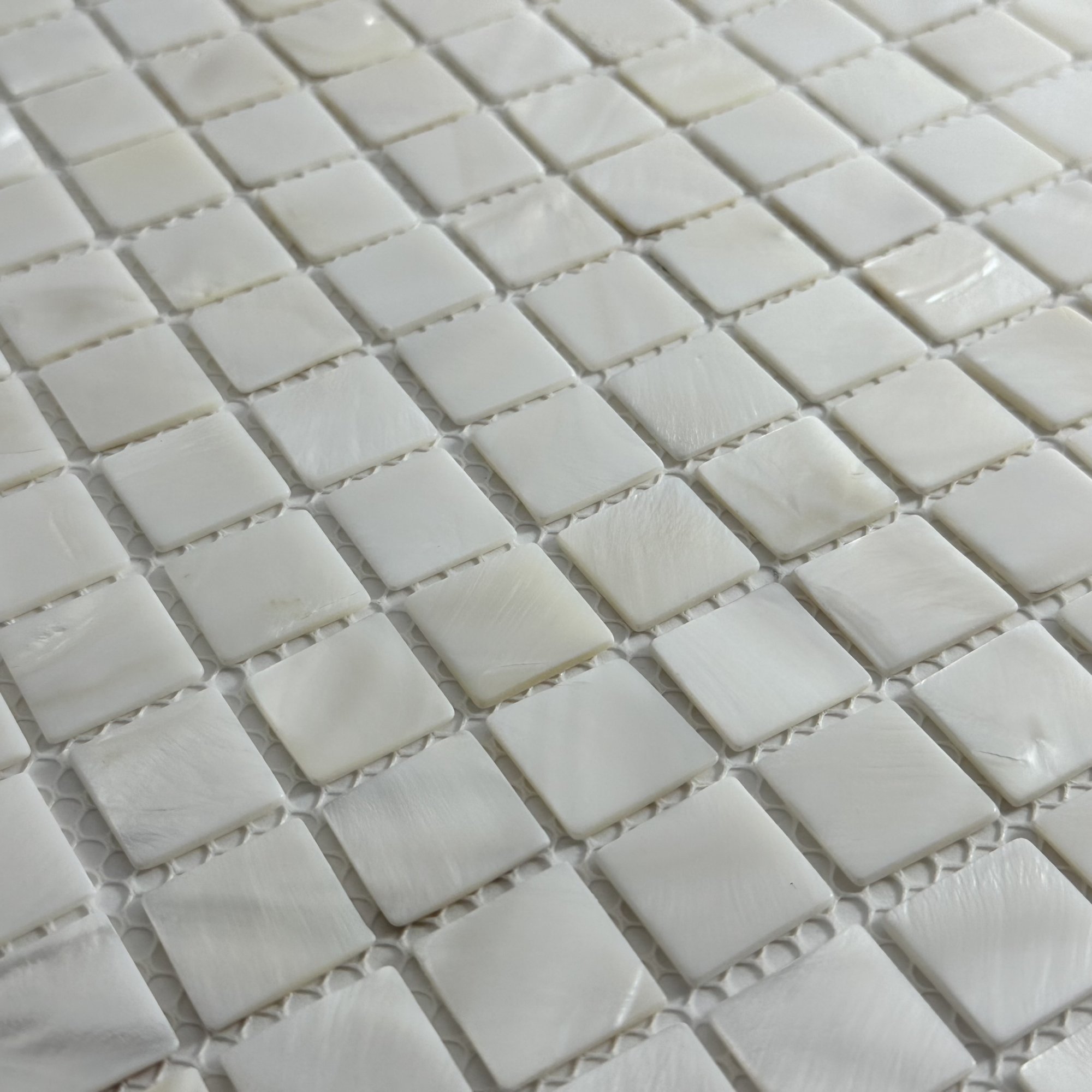 Керамическая Marble Mosaic Мозаика White Shell Convex 30,5х30,5 в интерьере