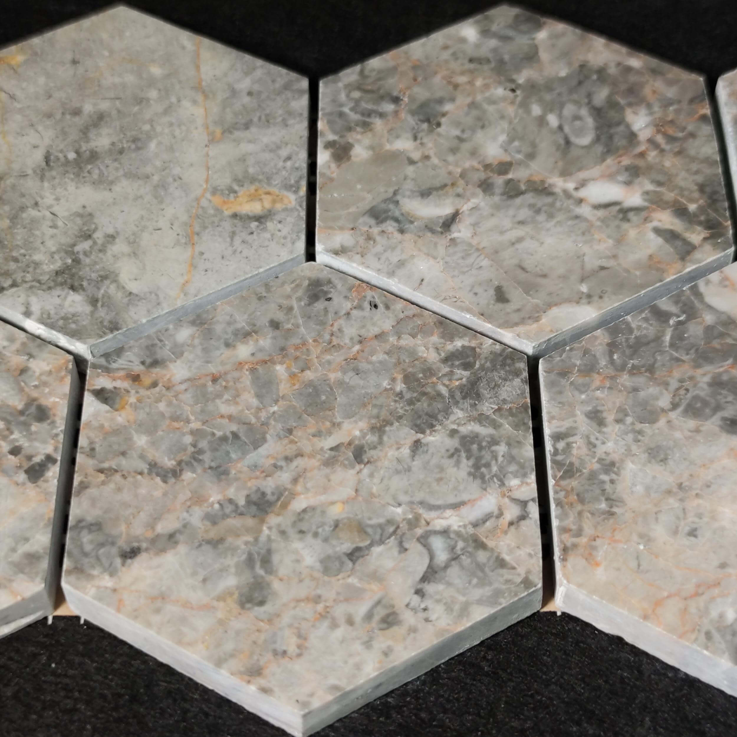 Каменная Stone4Home Мозаика из камня Мозаика Hexagon LgP 74x74 (270X305X9), натур. мрамор в интерьере
